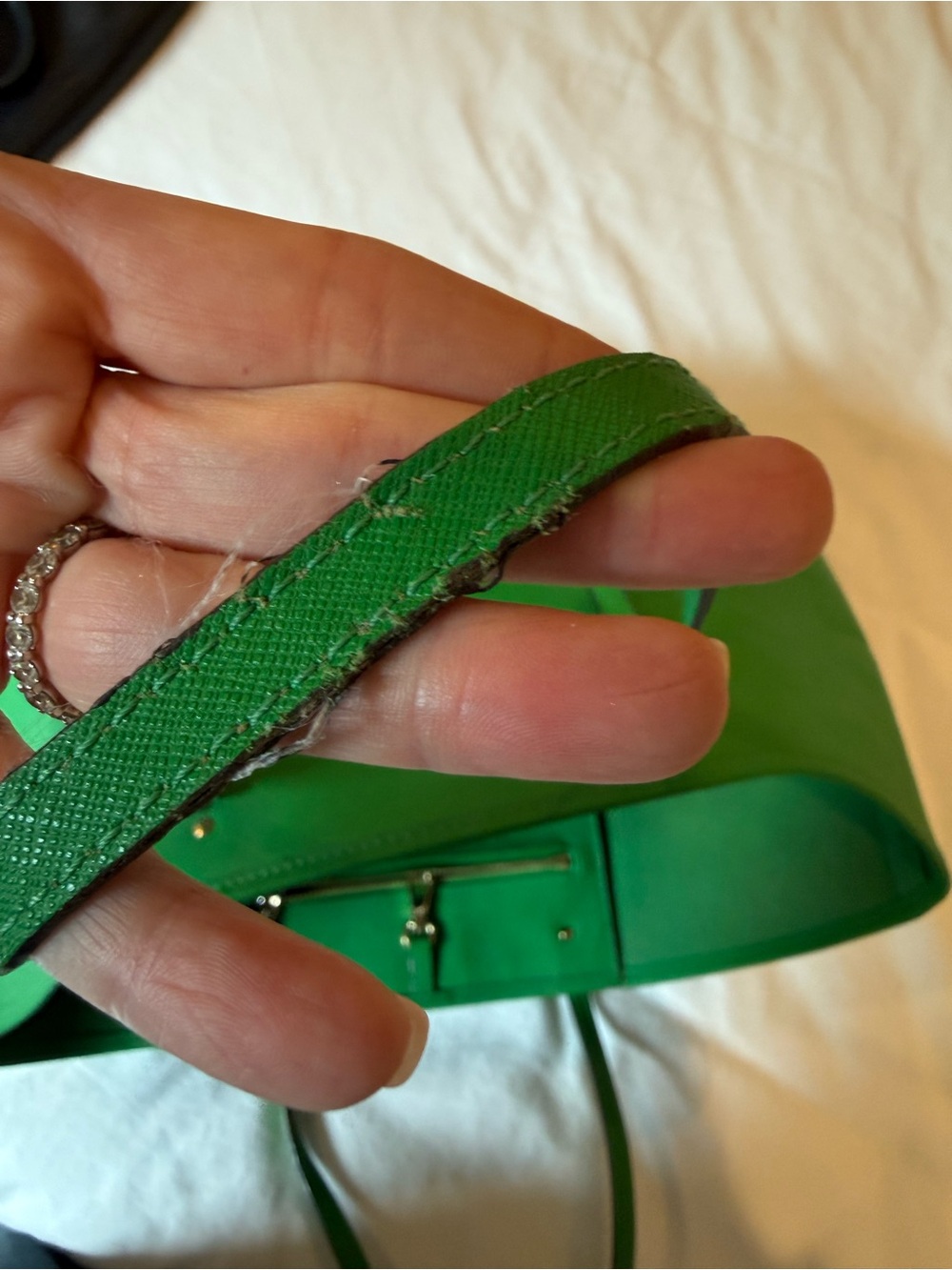 Michael Kors Jet Set Travel Tote Kelly Green Saffiano Leather Gold Hardware - Picture 6 of 9